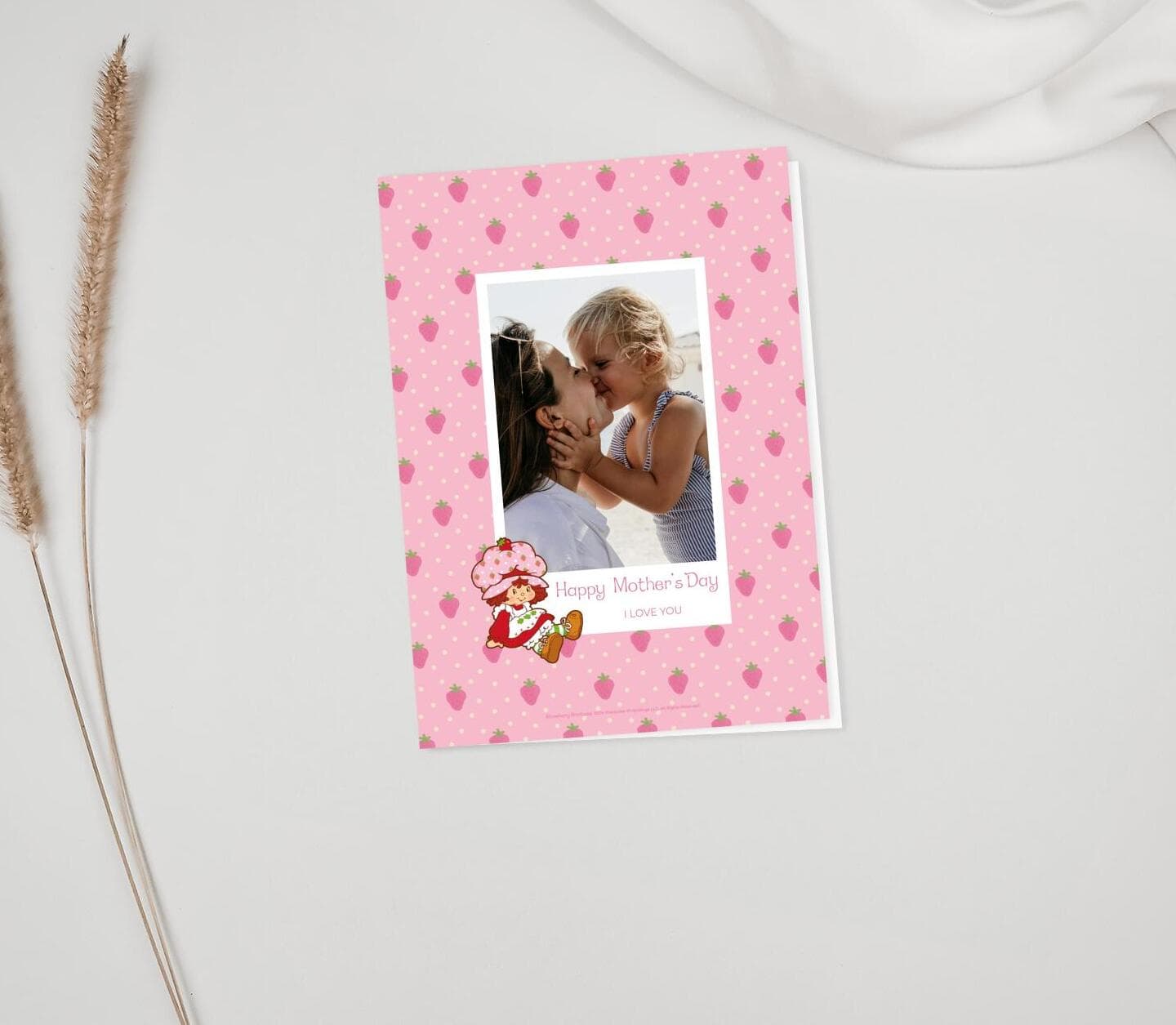 Strawberry Shortcake™ Sweet Pattern Card